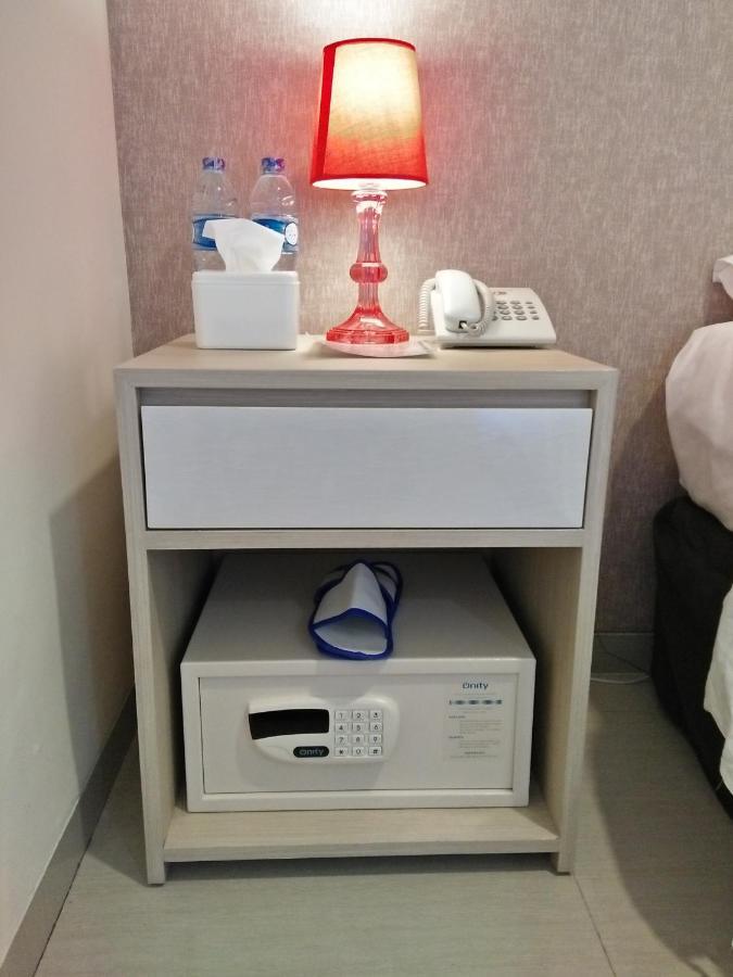 Kitara Hotel Jakarta Rum bild