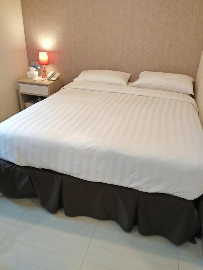 Kitara Hotel Jakarta Rum bild